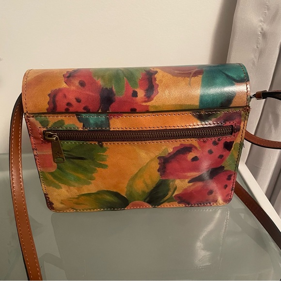 Patricia Nash Watercolor Butterfly cross body purse NWT - Picture 16 of 16